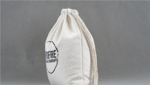 What is the process of custom canvas drawstring bags?