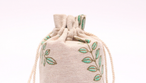 Exclusive custom Chinese ethnic style natural color linen drawstring bag with handmade flax cord,organic